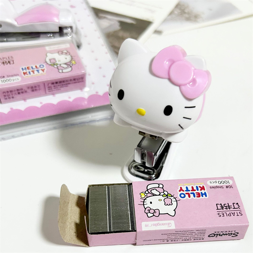 Echte Sanrio Anime Nietmachine - Office Supply Office Stationery Items recensie en prijs