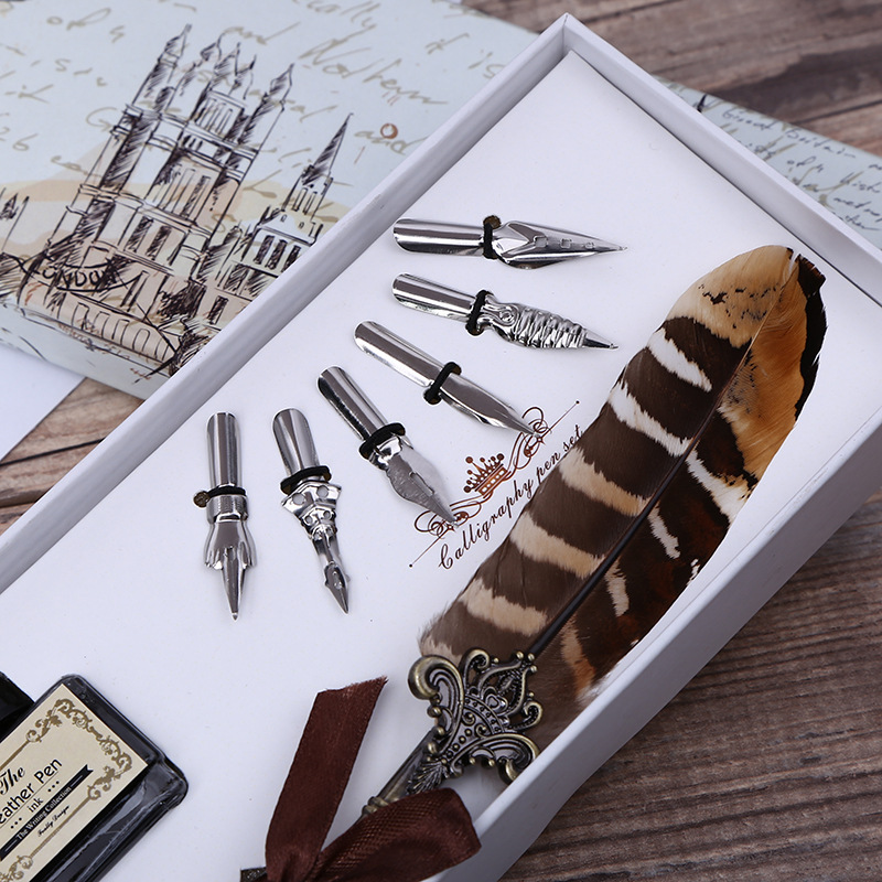 Retro Feather Dip Pen Schrijfi - Self Inking Stamp recensie en prijs