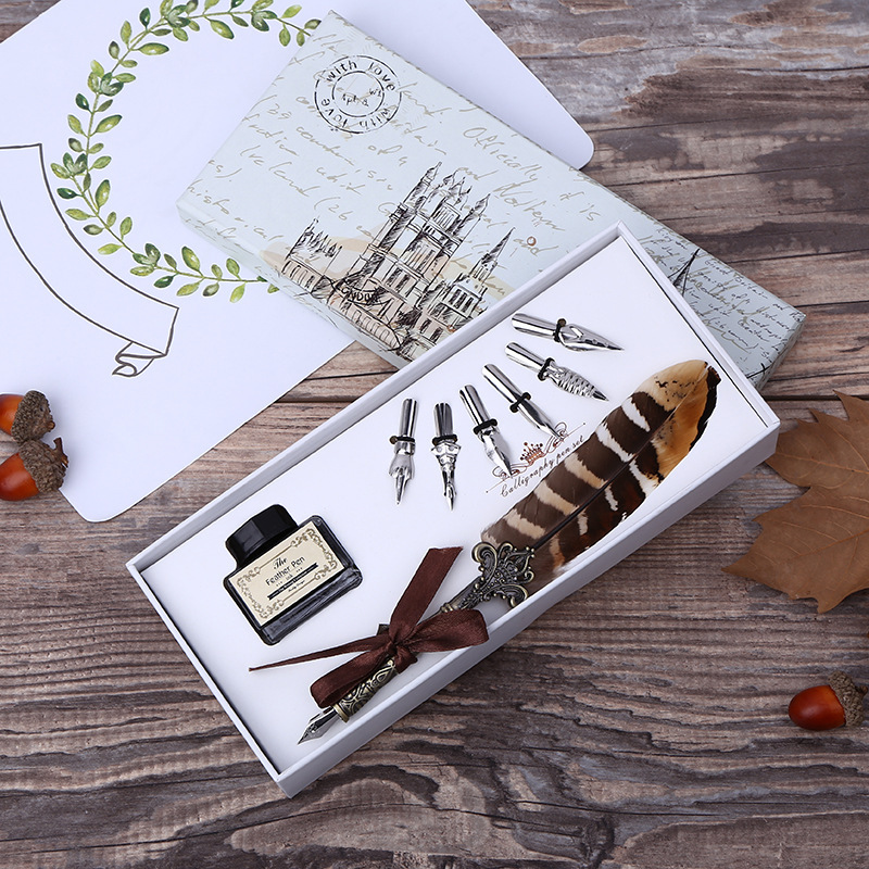 Retro Feather Dip Pen Schrijfi - Self Inking Stamp recensie en prijs